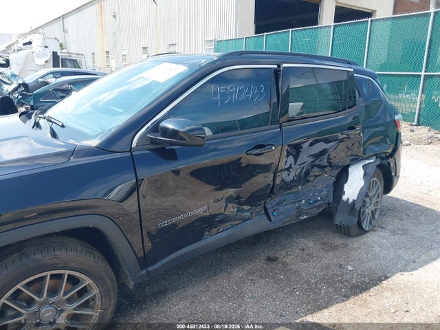 Aukcja sprzedaży 2022 Jeep Compass Latitude Lux 4x4, vin: 3C4NJDFB3NT206748, numer aukcji: 45912433