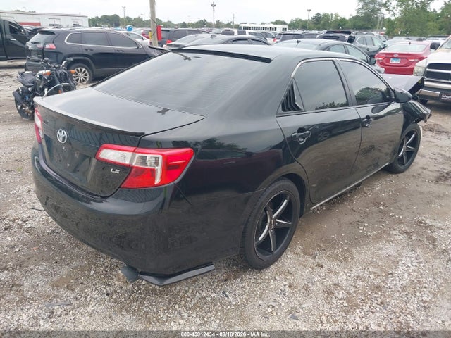 2014 Toyota Camry Le მანქანა იყიდება აუქციონზე, vin: 4T4BF1FKXER442324, აუქციონის ნომერი: 45912434