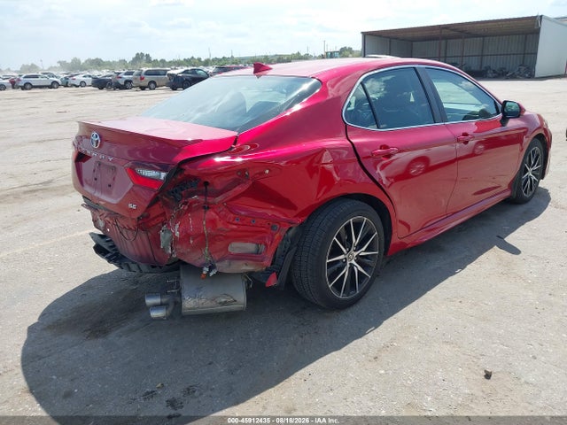 45912435 :رقم المزاد ، 4T1G11AK4MU496870 vin ، 2021 Toyota Camry Se مزاد بيع