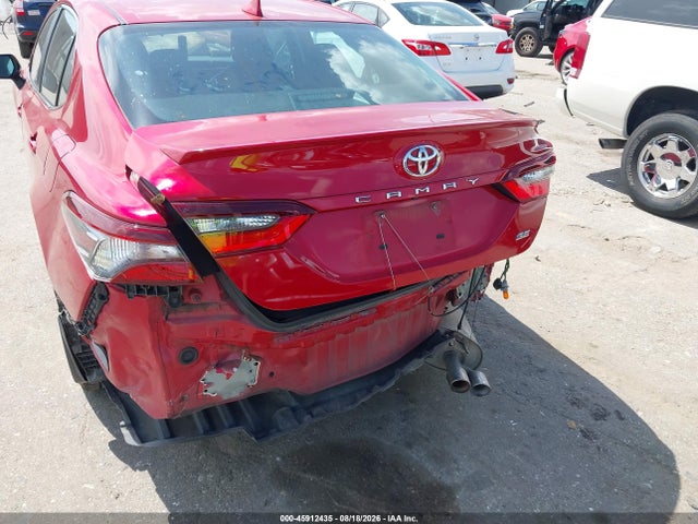 45912435 :رقم المزاد ، 4T1G11AK4MU496870 vin ، 2021 Toyota Camry Se مزاد بيع