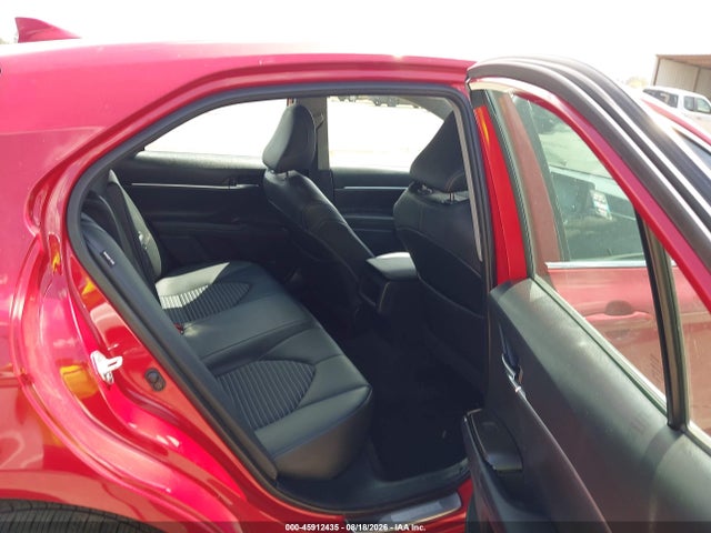 45912435 :رقم المزاد ، 4T1G11AK4MU496870 vin ، 2021 Toyota Camry Se مزاد بيع