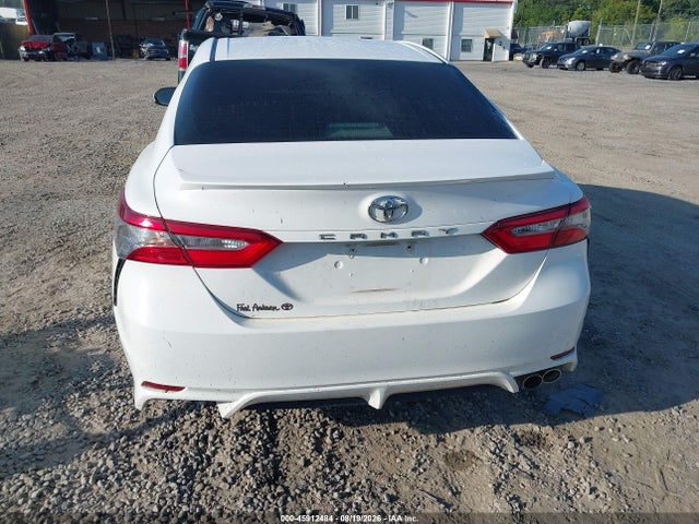 45912484 :رقم المزاد ، 4T1B11HK4JU087229 vin ، 2018 Toyota Camry Se مزاد بيع