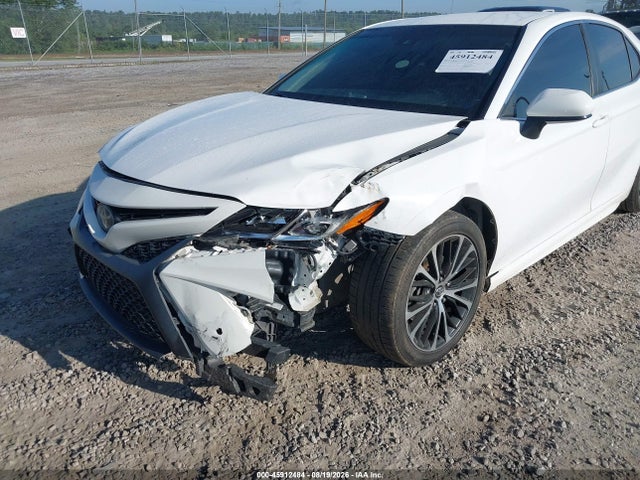 45912484 :رقم المزاد ، 4T1B11HK4JU087229 vin ، 2018 Toyota Camry Se مزاد بيع