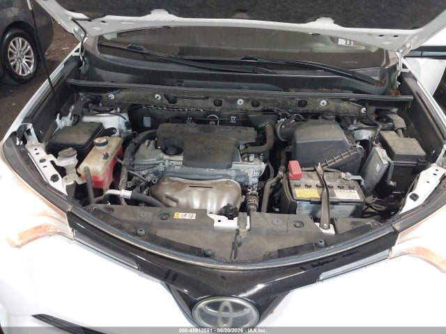 2018 Toyota Rav4 Xle მანქანა იყიდება აუქციონზე, vin: JTMRFREV7JD251722, აუქციონის ნომერი: 45912551