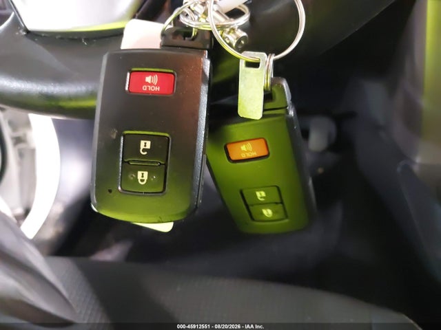 2018 Toyota Rav4 Xle მანქანა იყიდება აუქციონზე, vin: JTMRFREV7JD251722, აუქციონის ნომერი: 45912551