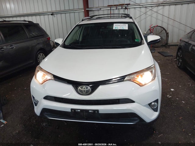 2018 Toyota Rav4 Xle მანქანა იყიდება აუქციონზე, vin: JTMRFREV7JD251722, აუქციონის ნომერი: 45912551