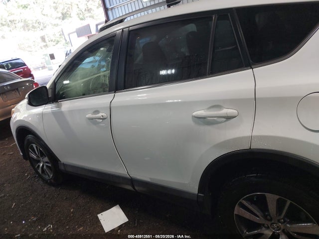 2018 Toyota Rav4 Xle მანქანა იყიდება აუქციონზე, vin: JTMRFREV7JD251722, აუქციონის ნომერი: 45912551