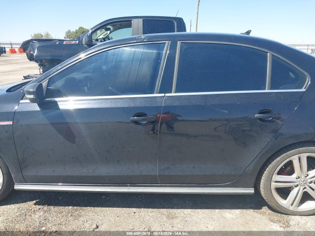2016 Volkswagen Jetta 2.0t Gli Se მანქანა იყიდება აუქციონზე, vin: 3VW4T7AJ7GM242541, აუქციონის ნომერი: 45912618