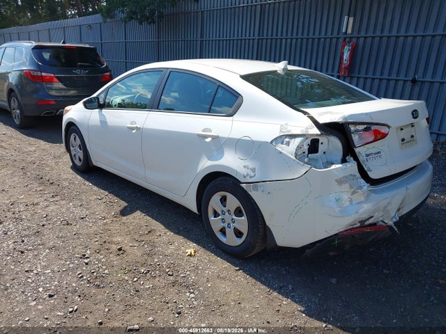Продажа на аукционе авто 2016 Kia Forte Lx, vin: KNAFX4A60G5541981, номер лота: 45912663