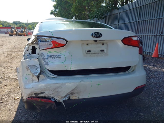 Продажа на аукционе авто 2016 Kia Forte Lx, vin: KNAFX4A60G5541981, номер лота: 45912663