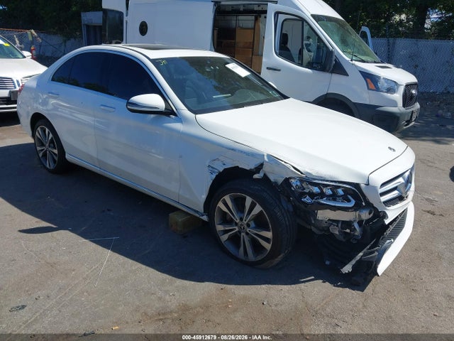 Продаж на аукціоні авто 2019 Mercedes-benz C 300 4matic, vin: 55SWF8EB4KU315968, номер лоту: 45912679