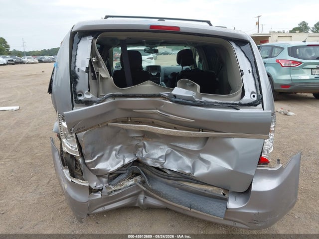 2C4RC1CG7ER418355 Chrysler Town &amp; Country Touring-l 30th Anniversary