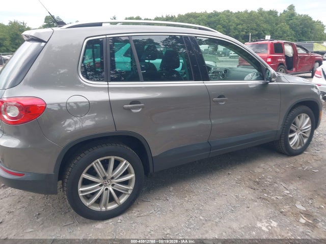 2011 Volkswagen Tiguan Se მანქანა იყიდება აუქციონზე, vin: WVGBV7AX6BW504594, აუქციონის ნომერი: 45912768