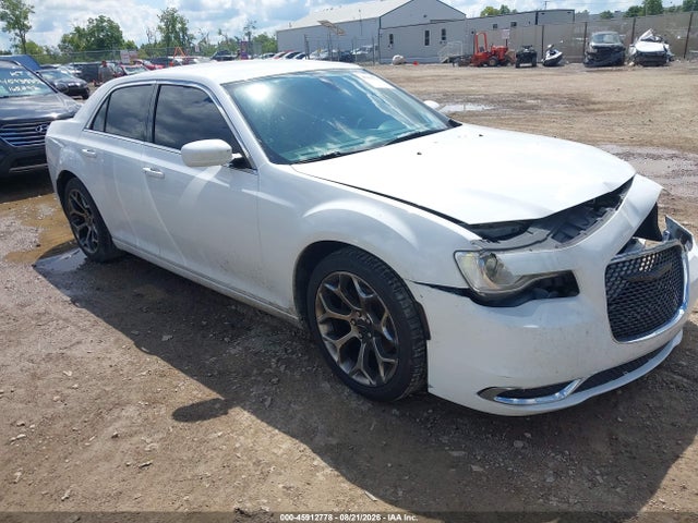 Продажа на аукционе авто 2015 Chrysler 300 Limited, vin: 2C3CCAAG2FH749283, номер лота: 45912778
