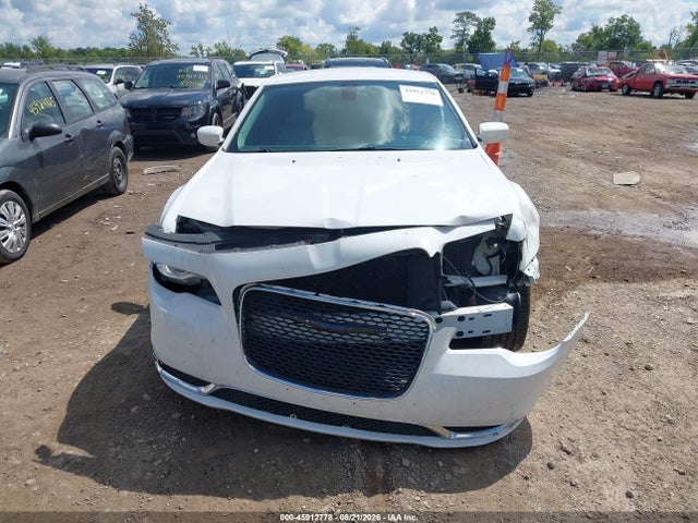 Продажа на аукционе авто 2015 Chrysler 300 Limited, vin: 2C3CCAAG2FH749283, номер лота: 45912778