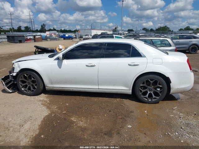 Продажа на аукционе авто 2015 Chrysler 300 Limited, vin: 2C3CCAAG2FH749283, номер лота: 45912778