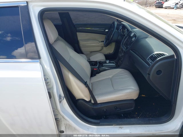Продажа на аукционе авто 2015 Chrysler 300 Limited, vin: 2C3CCAAG2FH749283, номер лота: 45912778