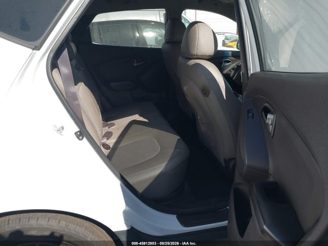 Hyundai TUCSON SE 2014 KM8JU3AG2EU878420 Image 8