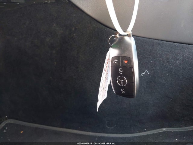 45912811 :رقم المزاد ، W1KWF8EB6LR571211 vin ، 2020 Mercedes-benz C 300 4matic مزاد بيع