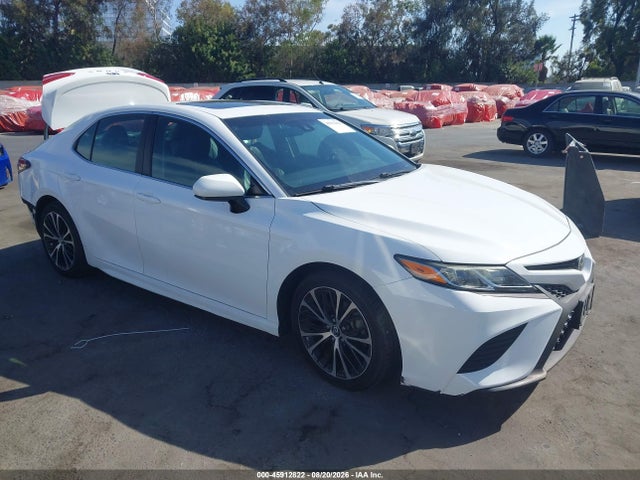 Продажа на аукционе авто 2018 Toyota Camry Se, vin: 4T1B11HK7JU562324, номер лота: 45912822
