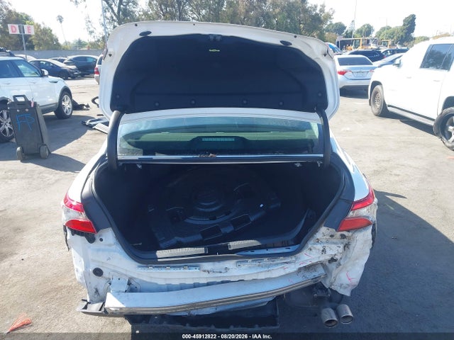 Auction sale of the 2018 Toyota Camry Se, vin: 4T1B11HK7JU562324, lot number: 45912822