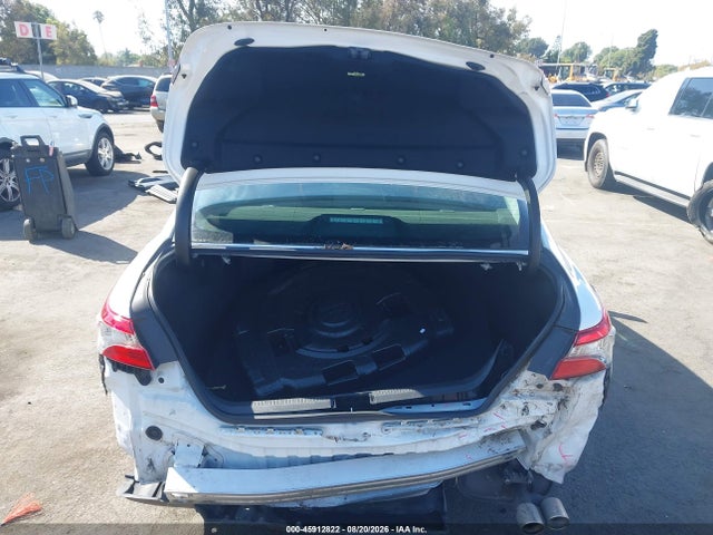 Auction sale of the 2018 Toyota Camry Se, vin: 4T1B11HK7JU562324, lot number: 45912822