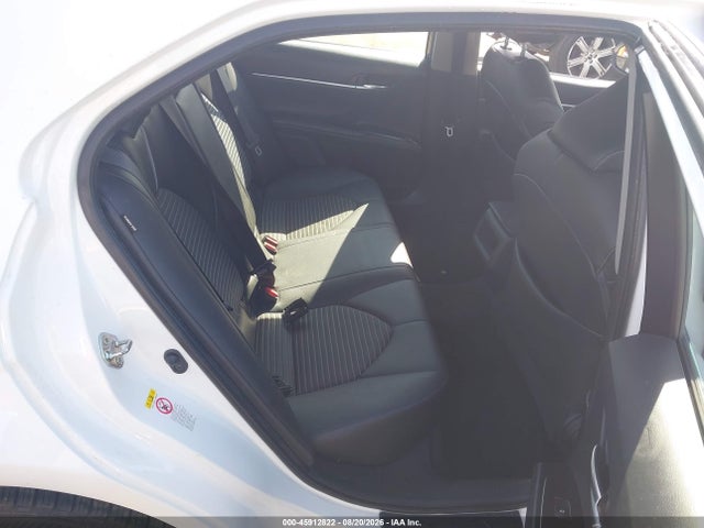 Auction sale of the 2018 Toyota Camry Se, vin: 4T1B11HK7JU562324, lot number: 45912822
