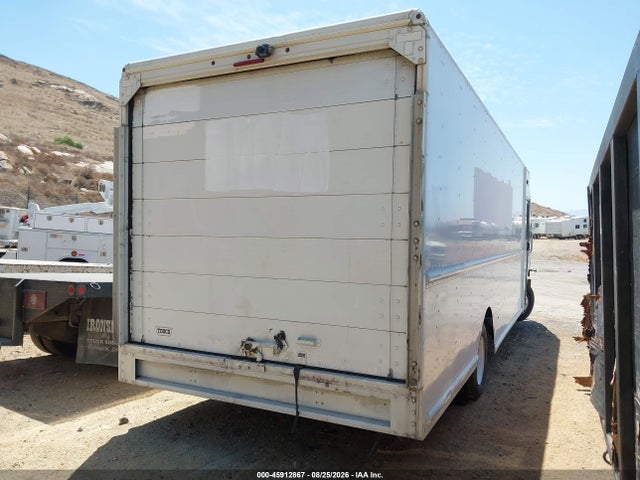 45912867 :رقم المزاد ، 4UZAC3DV9DCFF6907 vin ، 2013 Freightliner Chassis M Line Walk-in Van مزاد بيع