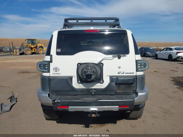Продажа на аукционе авто 2013 Toyota Fj Cruiser, vin: JTEBU4BF0DK158558, номер лота: 45912874