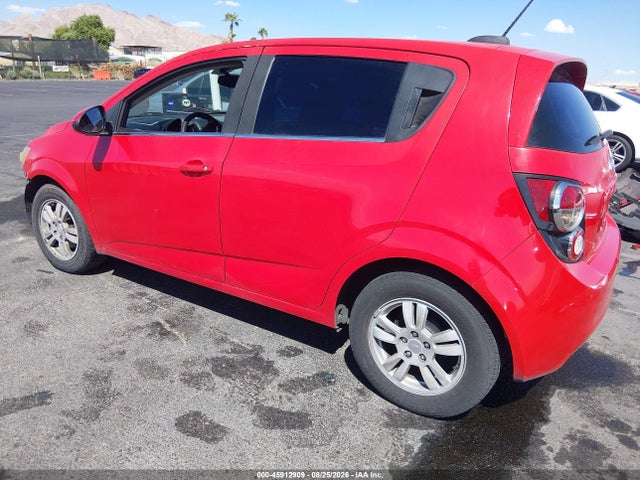 Chevrolet Sonic Lt Auto 2015 1G1JC6SH5F4111512 Image 3