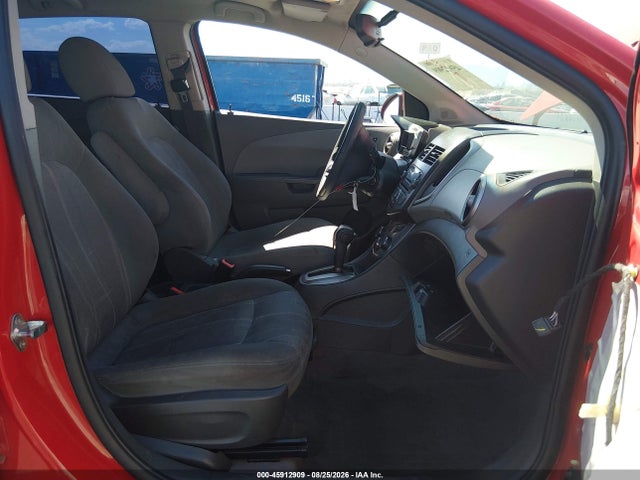 Chevrolet Sonic Lt Auto 2015 1G1JC6SH5F4111512 Image 5