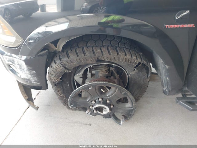 Продажа на аукционе авто 2016 Ram 2500 Laramie, vin: 3C6UR5FLXGG211564, номер лота: 45912919