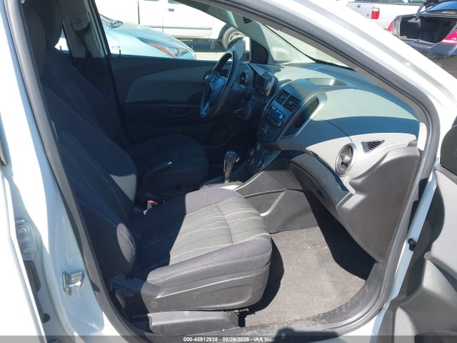 Chevrolet Sonic Lt Auto 2014 1G1JC6SB8E4117590 Image 5