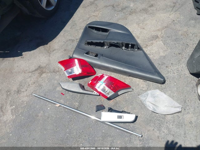 4T1BF1FK0EU744795 Toyota CAMRY SE