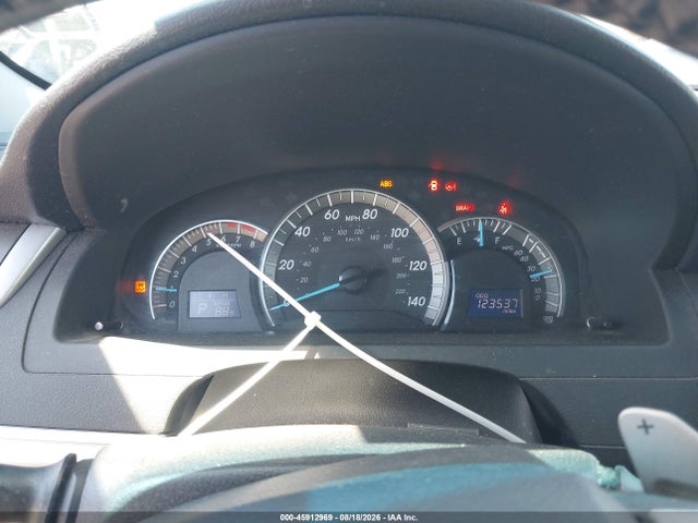 4T1BF1FK0EU744795 Toyota CAMRY SE