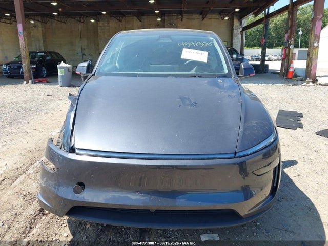 7SAYGDEE8TA413140 Tesla Model Y All-wheel Drive/long Range Launch Series/premium All-wheel Drive