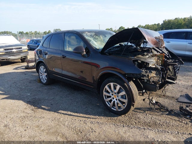 Продаж на аукціоні авто 2017 Porsche Cayenne Platinum Edition, vin: WP1AA2A20HKA82260, номер лоту: 45913031