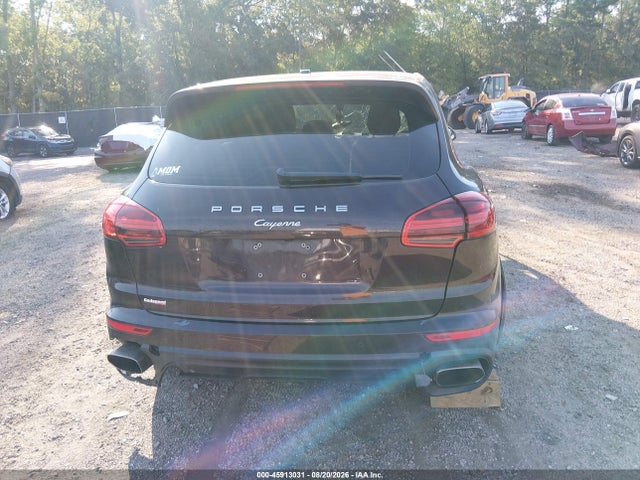 Продаж на аукціоні авто 2017 Porsche Cayenne Platinum Edition, vin: WP1AA2A20HKA82260, номер лоту: 45913031