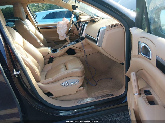 Продаж на аукціоні авто 2017 Porsche Cayenne Platinum Edition, vin: WP1AA2A20HKA82260, номер лоту: 45913031