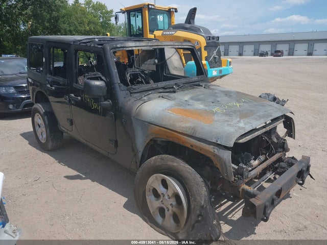 2013 Jeep Wrangler Unlimited Sahara მანქანა იყიდება აუქციონზე, vin: 1C4HJWEGXDL696847, აუქციონის ნომერი: 45913041