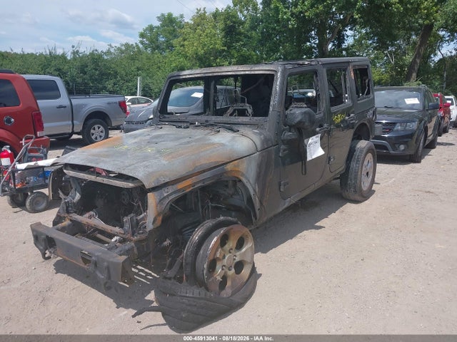 2013 Jeep Wrangler Unlimited Sahara მანქანა იყიდება აუქციონზე, vin: 1C4HJWEGXDL696847, აუქციონის ნომერი: 45913041