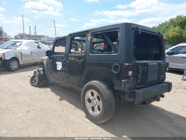 2013 Jeep Wrangler Unlimited Sahara მანქანა იყიდება აუქციონზე, vin: 1C4HJWEGXDL696847, აუქციონის ნომერი: 45913041