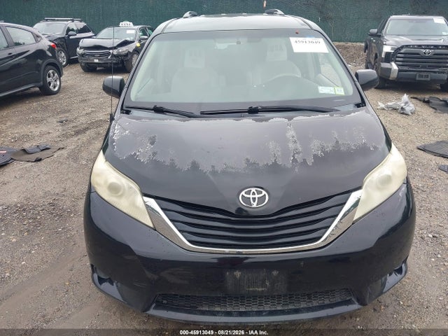 Продажа на аукционе авто 2011 Toyota Sienna Le, vin: 5TDKK3DC1BS007287, номер лота: 45913049