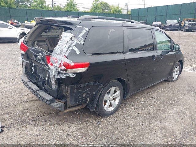 Продажа на аукционе авто 2011 Toyota Sienna Le, vin: 5TDKK3DC1BS007287, номер лота: 45913049