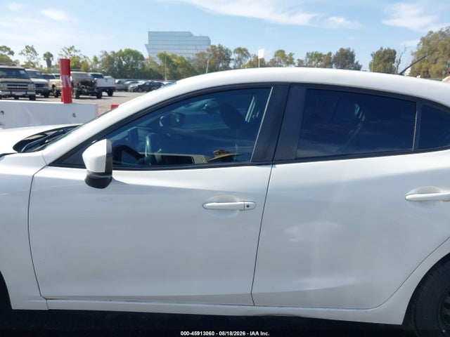 JM1BM1J73G1334039 Mazda Mazda3 I Sport