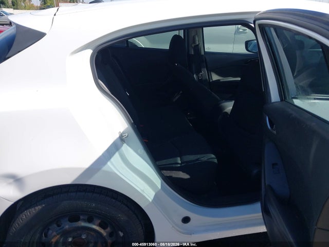 JM1BM1J73G1334039 Mazda Mazda3 I Sport
