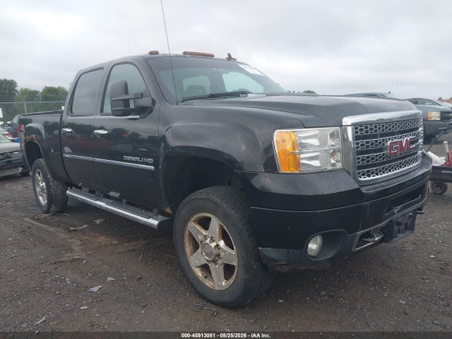 45913081 :رقم المزاد ، 1GT125E85EF147056 vin ، 2014 Gmc Sierra 2500hd Denali مزاد بيع