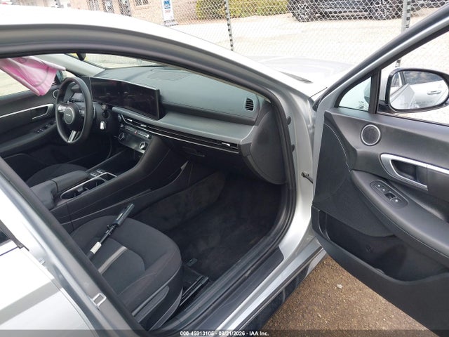 2025 Hyundai Sonata Sel მანქანა იყიდება აუქციონზე, vin: KMHL64JA0SA474288, აუქციონის ნომერი: 45913105