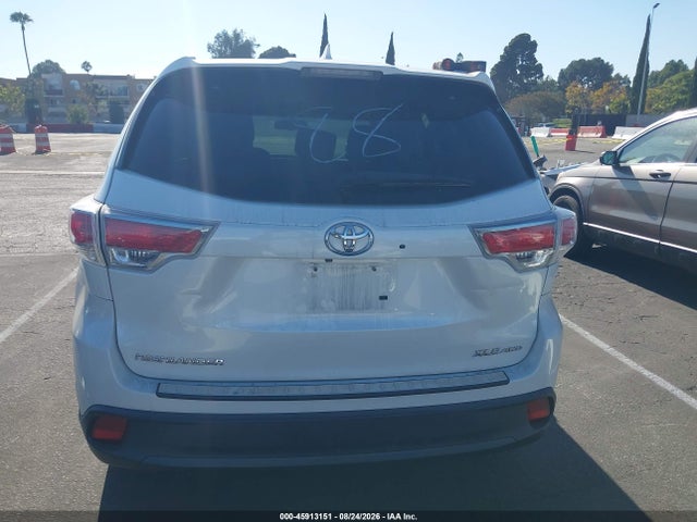 Toyota Highlander Xle V6 2015 5TDJKRFH9FS180889 Image 17
