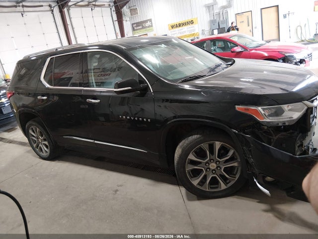 45913193 :رقم المزاد ، 1GNEVKKW1KJ137070 vin ، 2019 Chevrolet Traverse Premier مزاد بيع